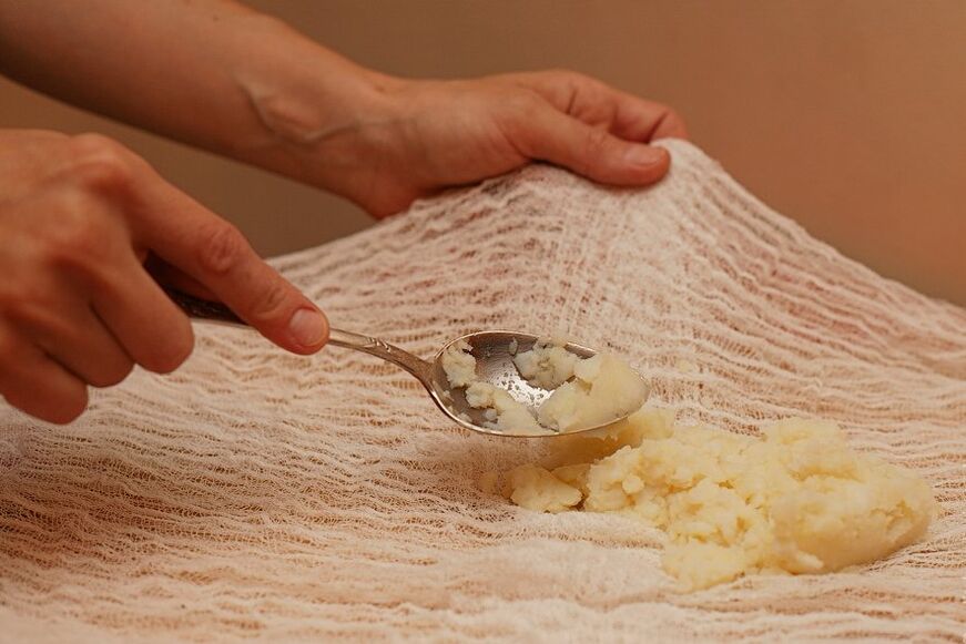 Comprimer du miel et des pommes de terre