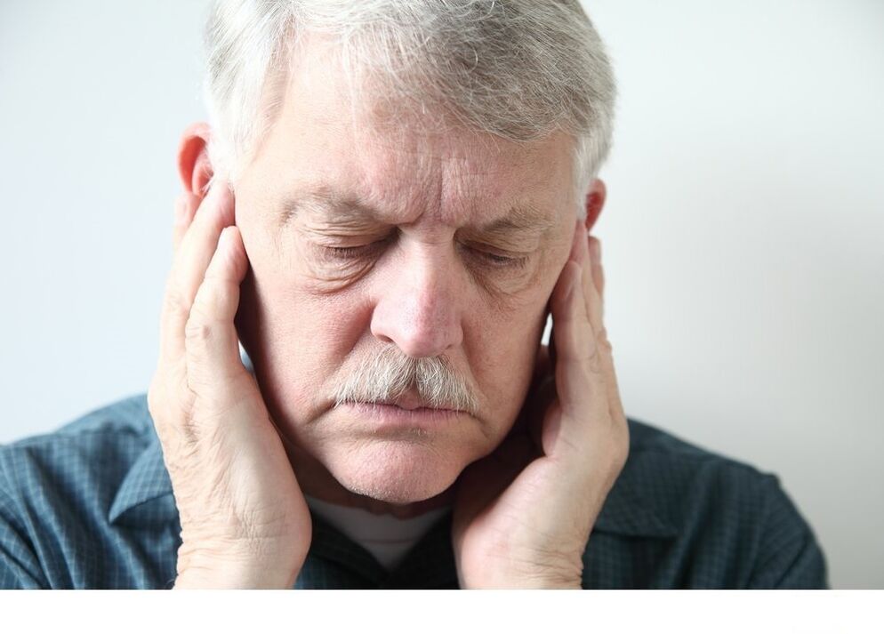 Douleur avec arthrose du temporo et de l'articulation mandibulaire